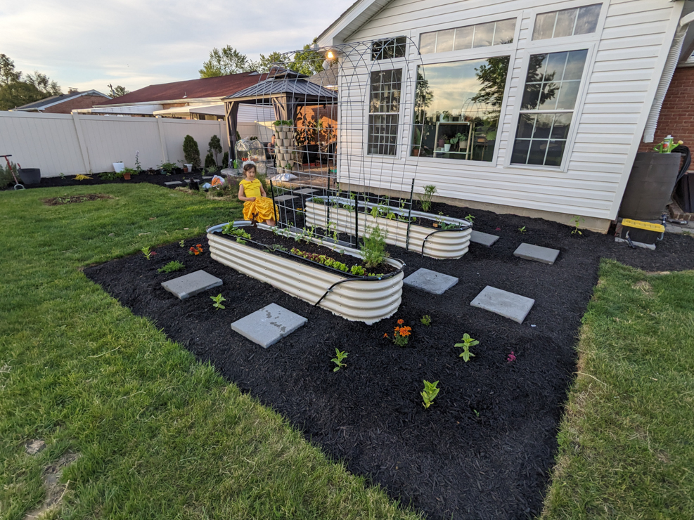 DIY landscaping around Vego beds