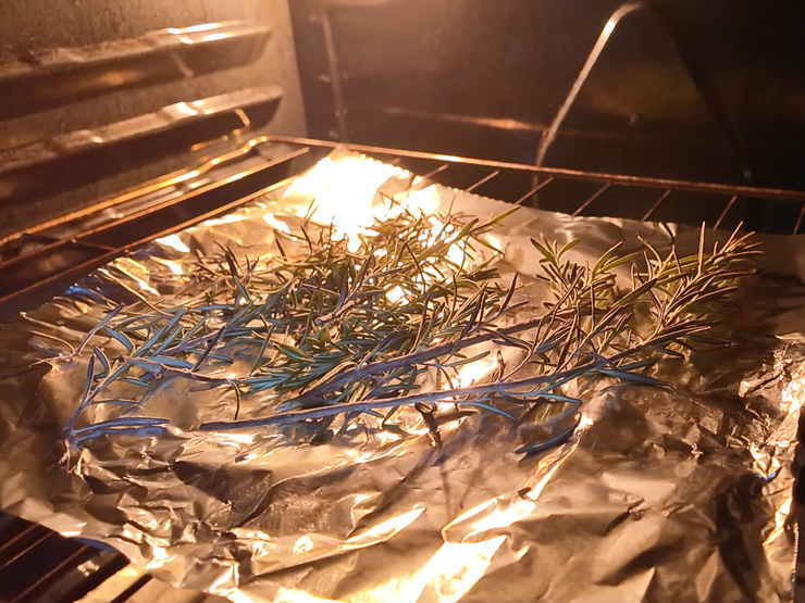 oven drying rosemary