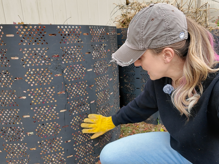 showing leaves in a geobin