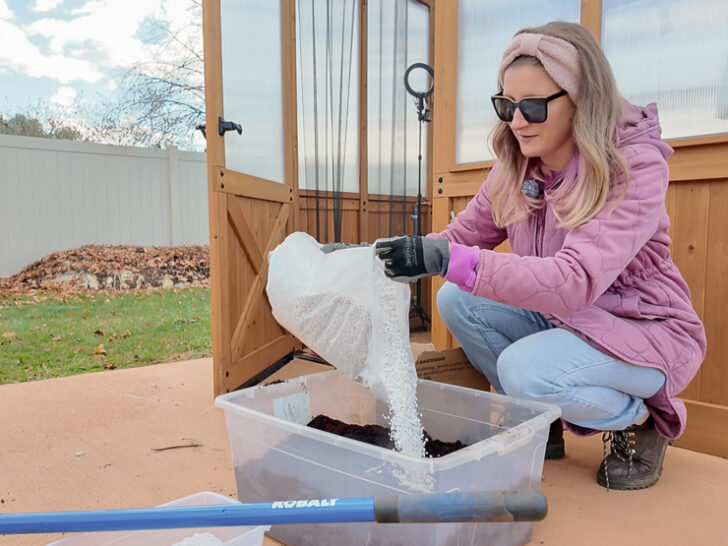 adding perlite to homemade potting soil