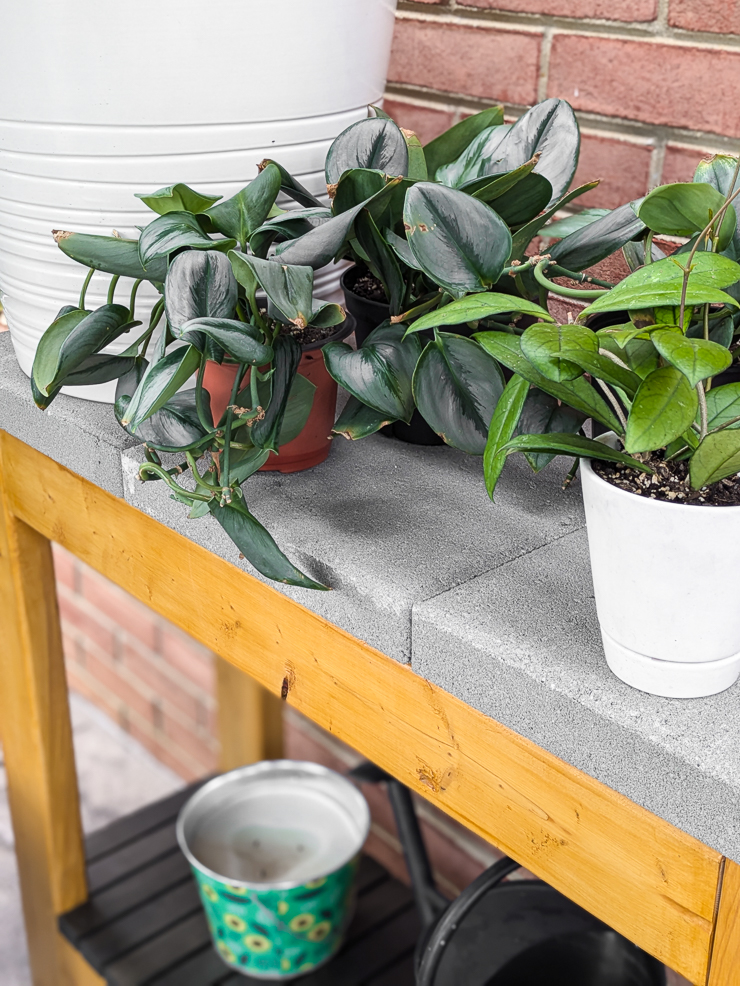 DIY outdoor paver console table
