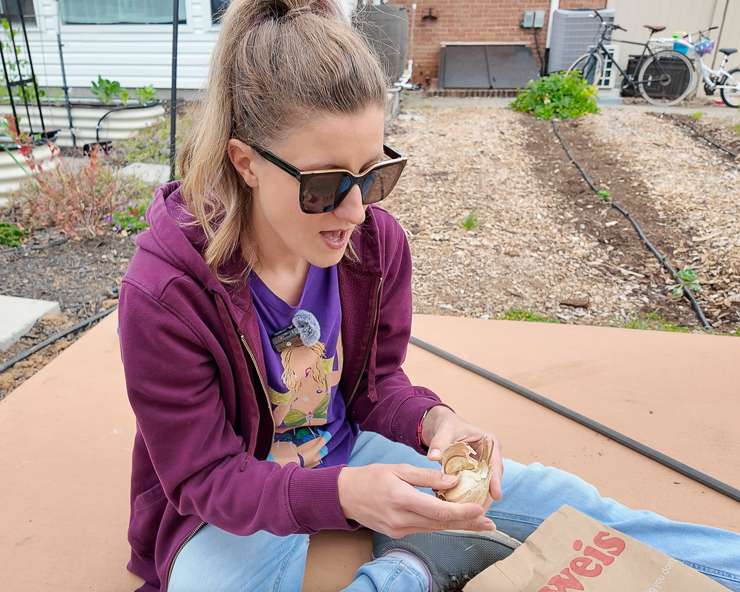 peeling garlic
